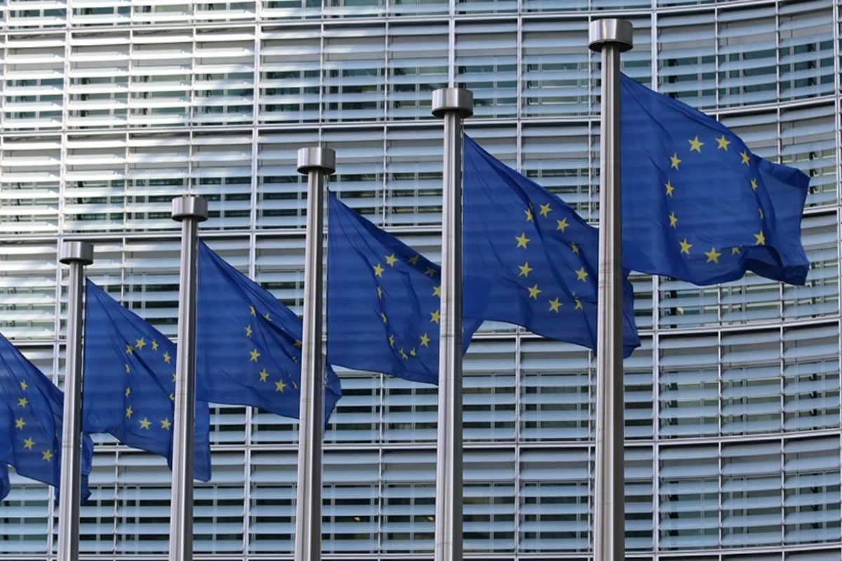 España cerró 2024 con un déficit del 3,2% y una deuda del 101,8%, la quinta más alta de la UE