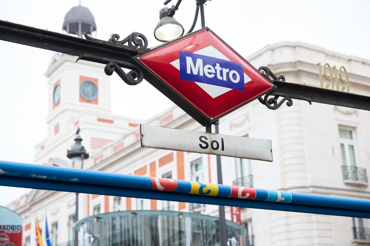 Todas las líneas del Metro de Madrid permanecen cerradas tras el apagón