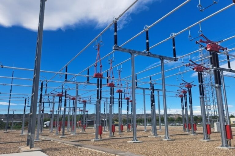 Red Eléctrica afirma estar restableciendo el servicio «en todas las zonas eléctricas» de España