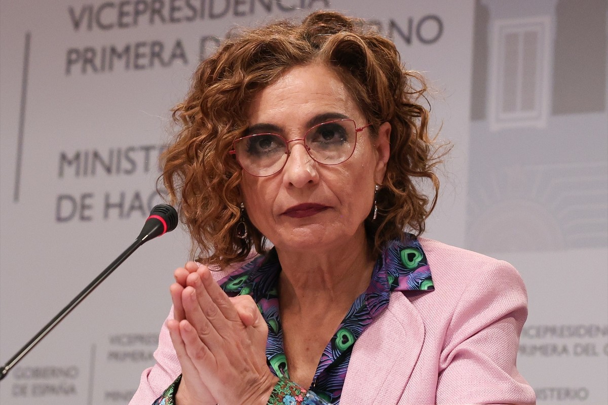 Montero pide la «reunificación» de los partidos a la izquierda del PSOE para no desperdiciar votos
