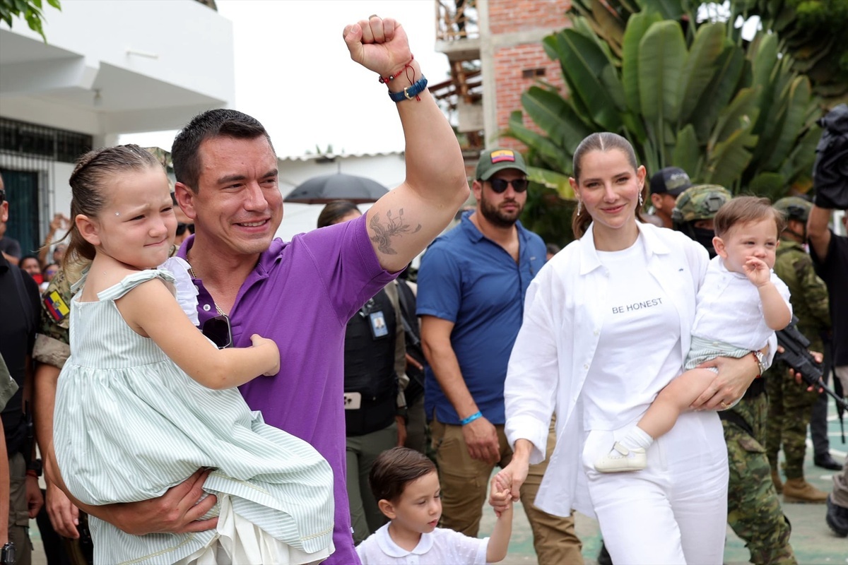 El Gobierno ecuatoriano declara la «alerta máxima» por amenazas de magnicidio contra el presidente Noboa