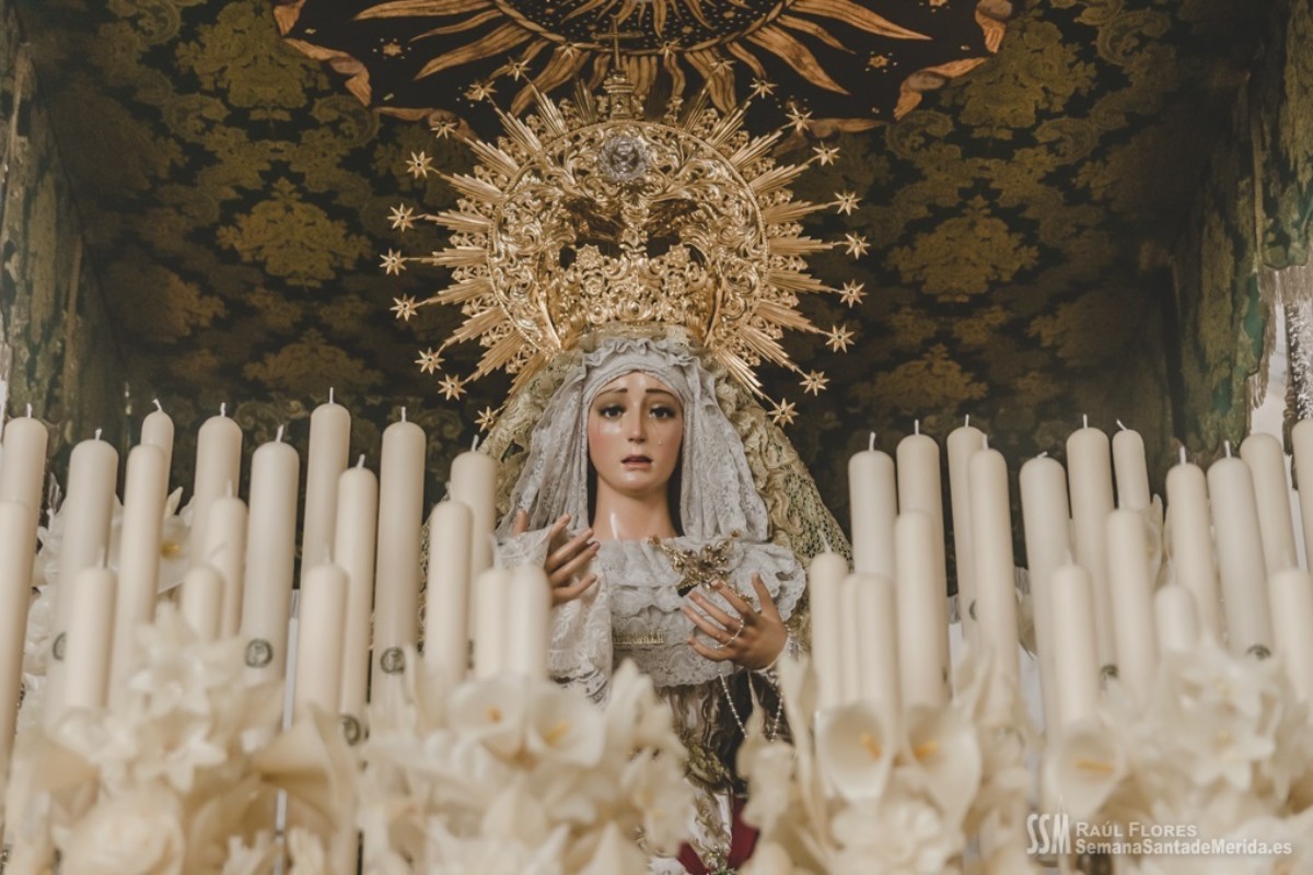 Cuatro procesiones salen a la calle el Jueves Santo en Mérida y otra más en la madrugada