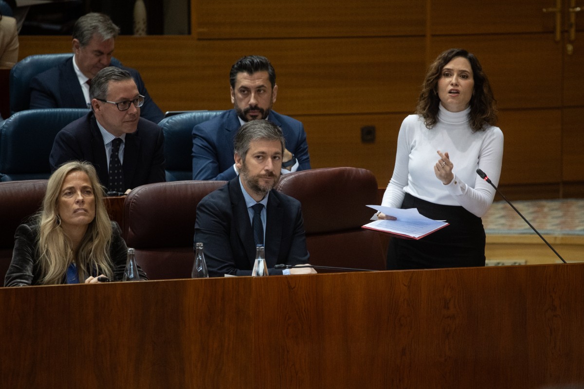 El Gobierno de Ayuso defiende la existencia de cursos de formación sobre «violencia de género» en los colegios