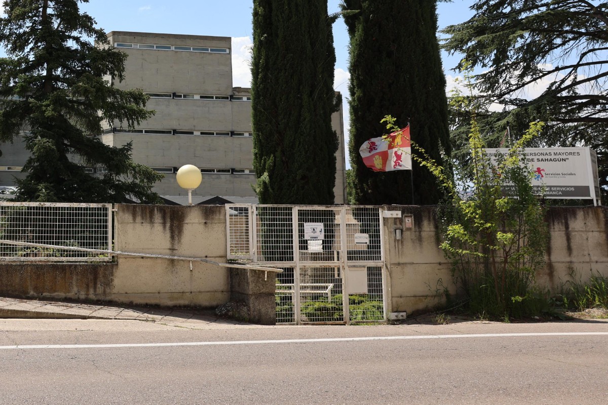 Oposición total de los vecinos del barrio de Puente Ladrillo (Salamanca) al centro de inmigrantes: «No queremos inseguridad ni delincuencia»