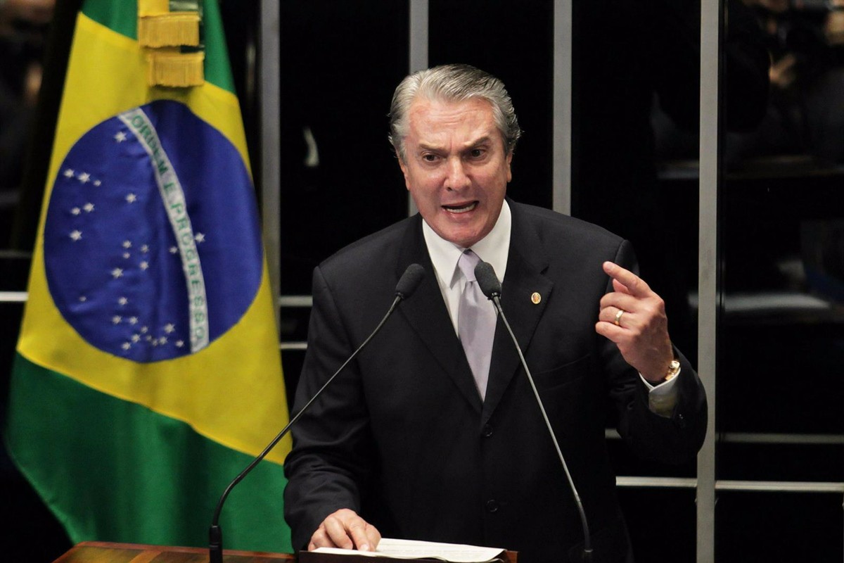 El expresidente brasileño Collor de Mello, detenido tras ser condenado a nueve años de prisión por corrupción