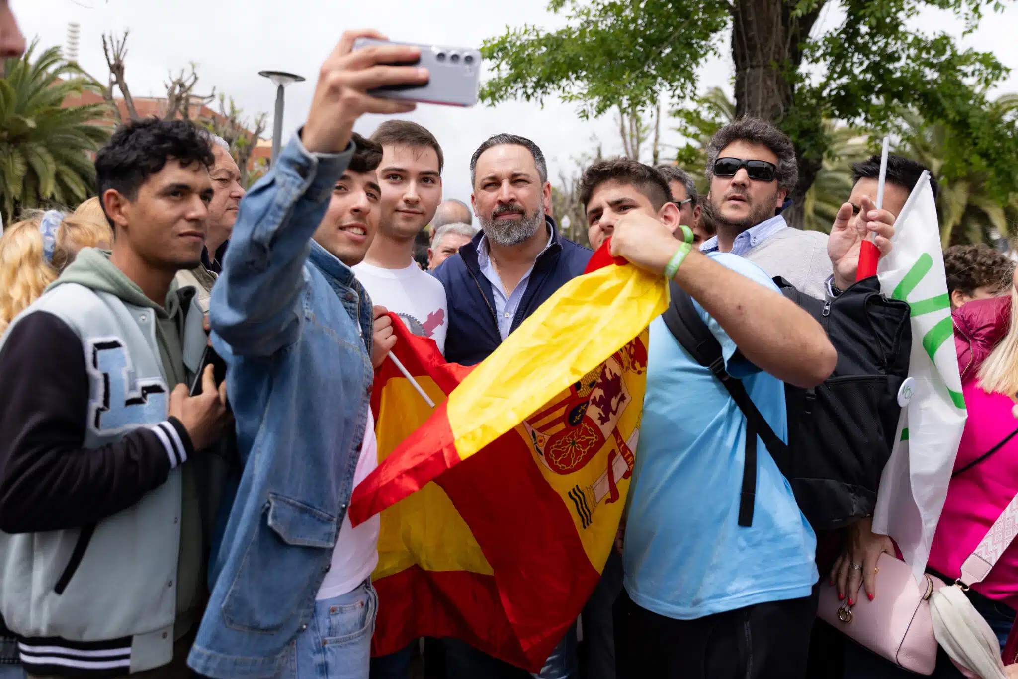 ‘The Economist’ se hace eco del ascenso imparable de VOX entre los jóvenes y predice un posible ‘sorpasso’ al PP