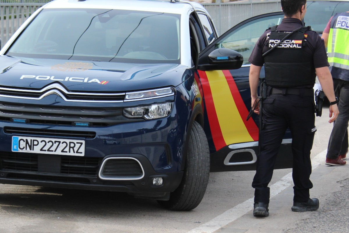 Detenidos tres individuos tras apuñalar y robar a un joven en el Barrio Húmedo de León