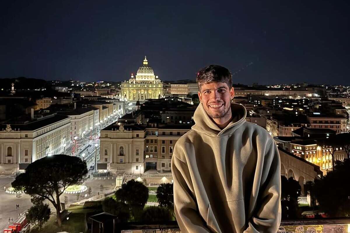 Carlos Alcaraz visitó al Cachorro y la Virgen de la Esperanza de Málaga en el Vaticano antes de ganar la final del Masters de Roma