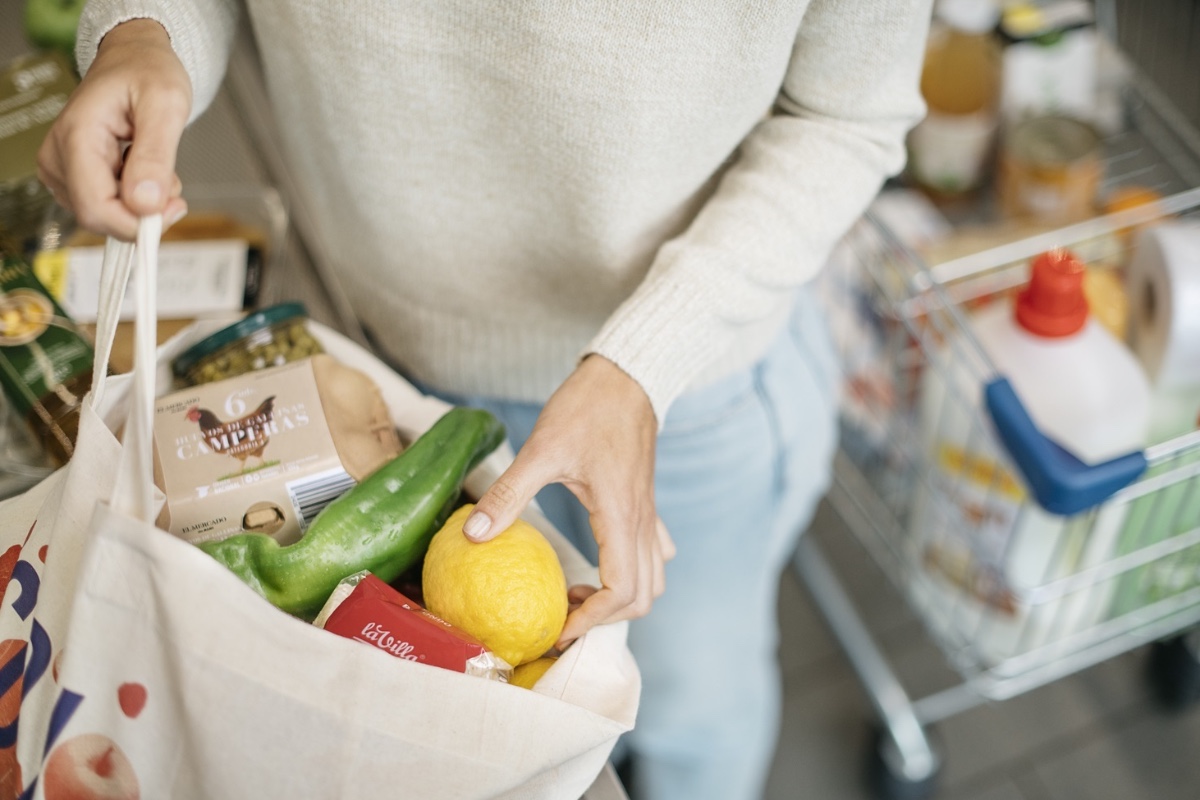 El endeudamiento de los hogares españoles por consumo alcanza su máximo histórico en 16 años