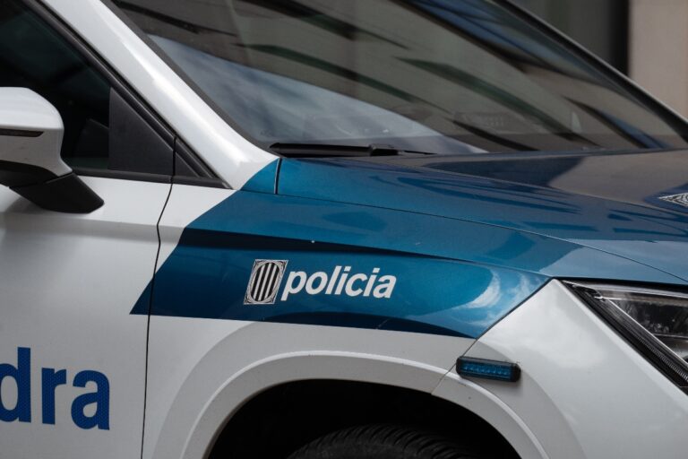 Un tiroteo tras una pelea entre inmigrantes indios y pakistaníes en Barcelona deja dos heridos, uno de ellos grave