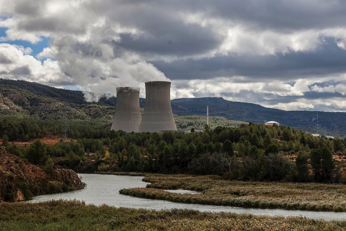 La Central Nuclear de Cofrentes (Valencia) enfrentará una menor carga fiscal tras la eliminación de la ecotasa gracias a VOX
