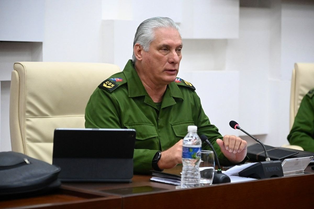 Díaz-Canel reconoce que la economía de Cuba está «casi paralizada» y que seguirán los apagones en la isla