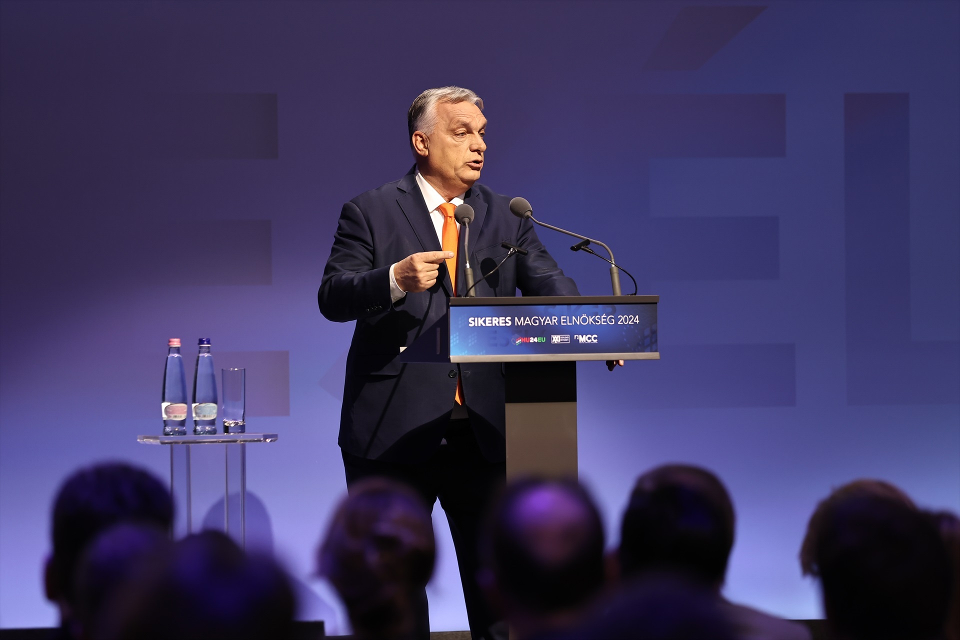 El Gobierno de Orbán aprueba la ley «Stop Soros»: las ONG y los medios financiados por el globalismo serán ilegalizados