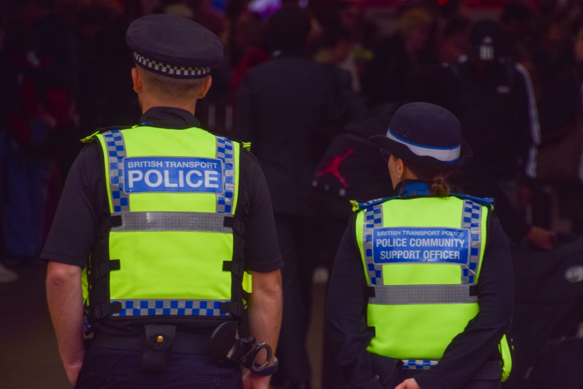 Un inmigrante sirio de 20 años es juzgado por violar a una mujer en Bournemouth (Reino Unido)