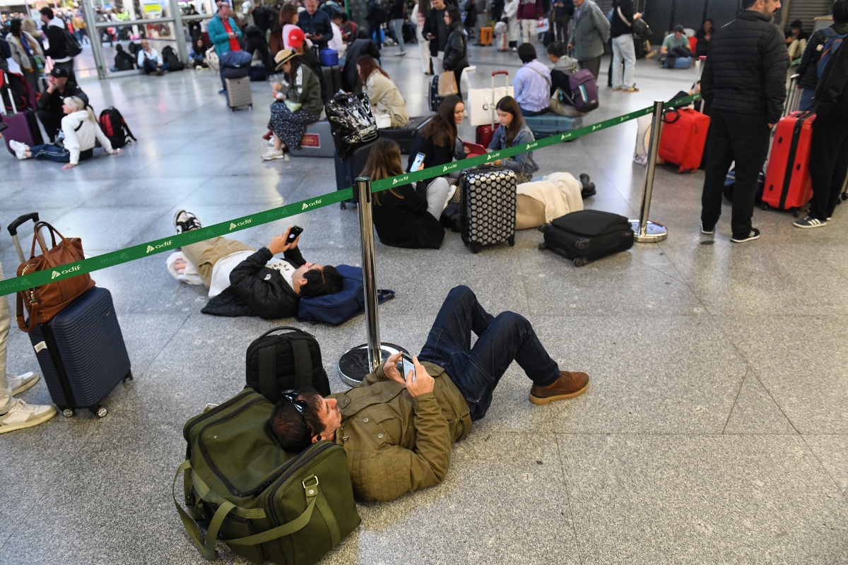 La OCU dice que las incidencias técnicas en trenes suponen una «falta de fiabilidad desconocida en décadas»