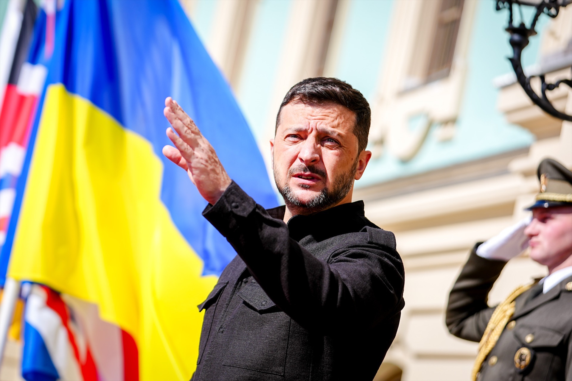 Zelenski reclama a Putin un alto el fuego «completo, duradero y fiable» para sentarse a negociar un acuerdo de paz