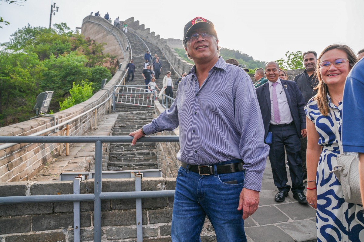 Petro profundiza su relación con el régimen chino en una visita a Beijing: «Vamos a firmar la ruta de la seda»