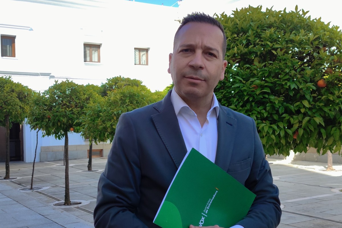 VOX exige a la Junta de Extremadura la eliminación del «privilegio» que supone el aforamiento para los diputados regionales