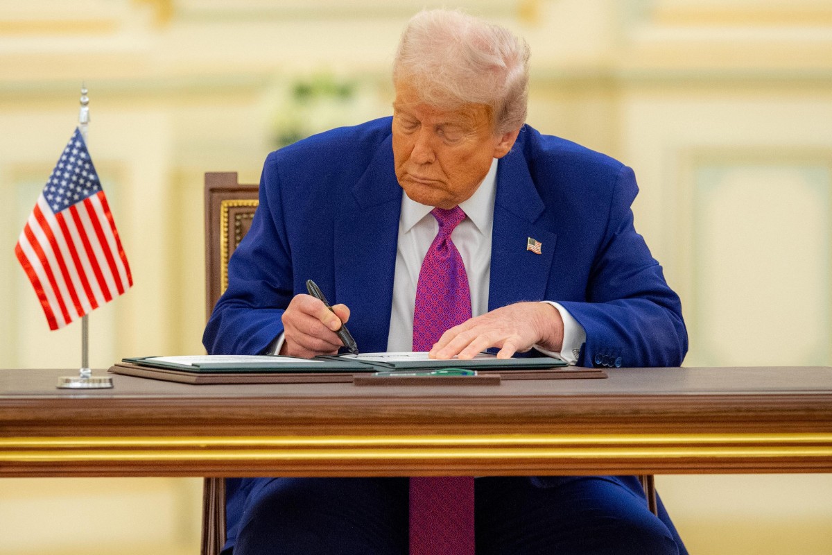Trump pide al Supremo avalar la utilización de la Ley de Enemigos Extranjeros para reanudar la deportación de ilegales