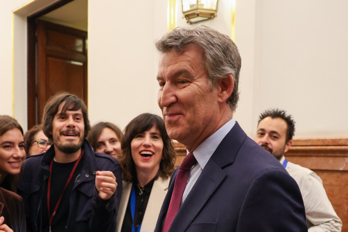 Feijoo califica al soberanista Simion como «populista» y pide a los rumanos que respalden al candidato de Bruselas