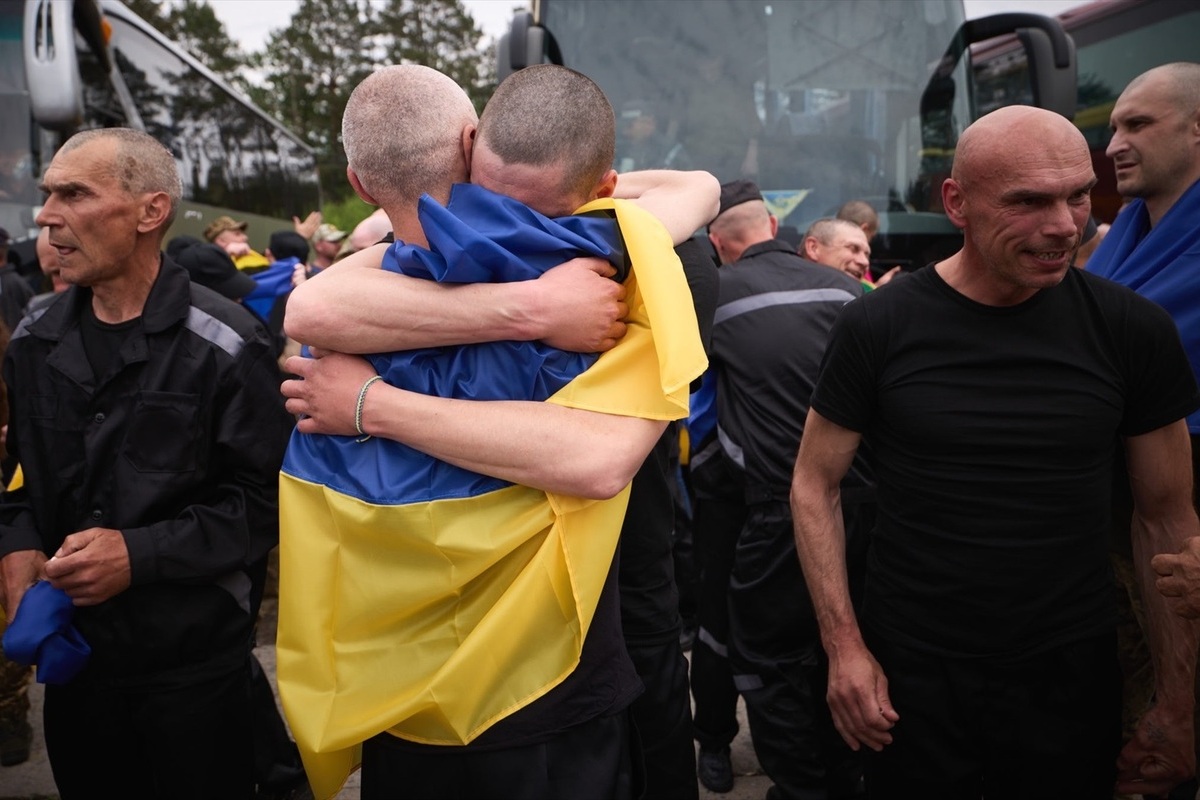 Rusia y Ucrania canjean otros 606 prisioneros de guerra en la culminación del intercambio pactado en Estambul