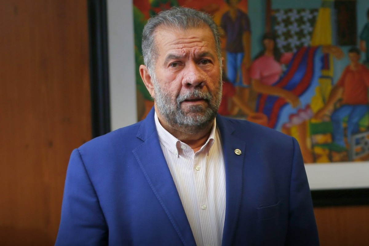 El Gobierno de Lula da Silva, señalado por corrupción: dimite el ministro de Seguridad Social por irregularidades y fraude en el cobro de pensiones