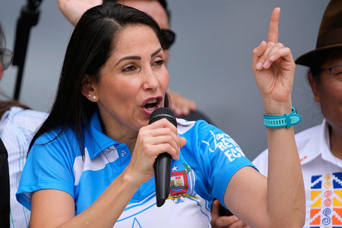 Luisa González, excandidata del correísmo en las presidenciales ecuatorianas, se niega a asumir la derrota: «Aquí existe un fraude institucional»