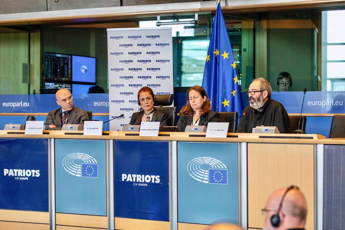 VOX y Patriotas por Europa denuncian la persecución contra los cristianos con testimonios que prueban el silencio cómplice de Bruselas