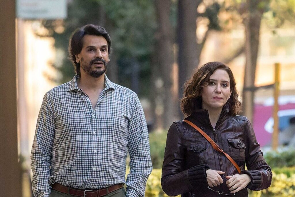 El juez autoriza a la UCO rastrear las cuentas del novio de Ayuso