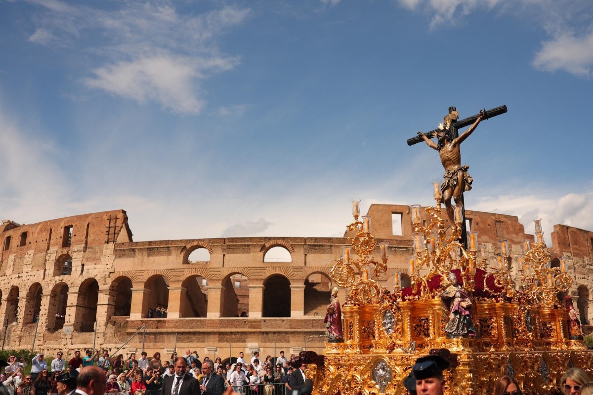 El Cachorro de Sevilla, la Esperanza de Málaga y el Nazareno de León, protagonistas de una histórica procesión del Jubileo en Roma