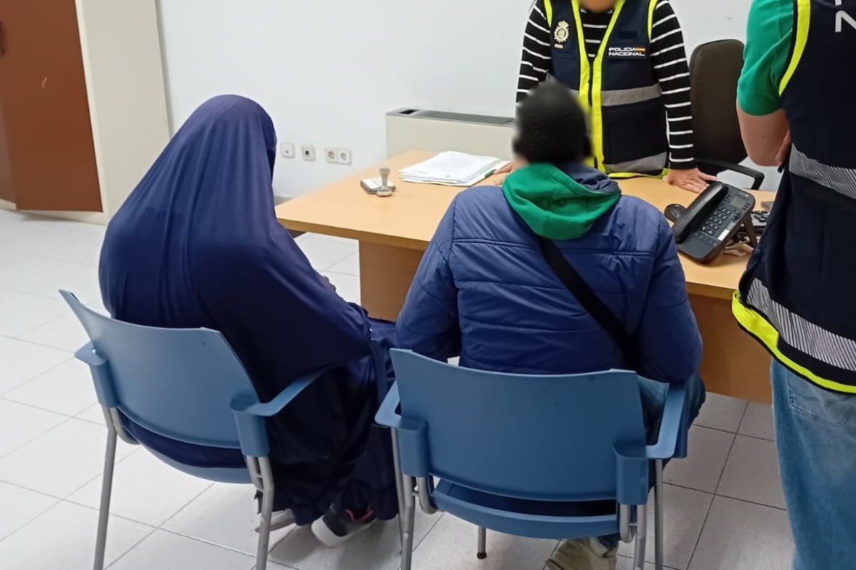 Detenida una pareja de africanos en Elche por someter a una mutilación genital a su hija de tres años