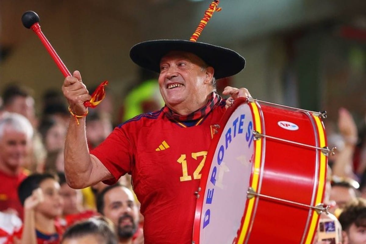 Muere Manolo ‘el del Bombo’, mítico seguidor de la selección española de fútbol