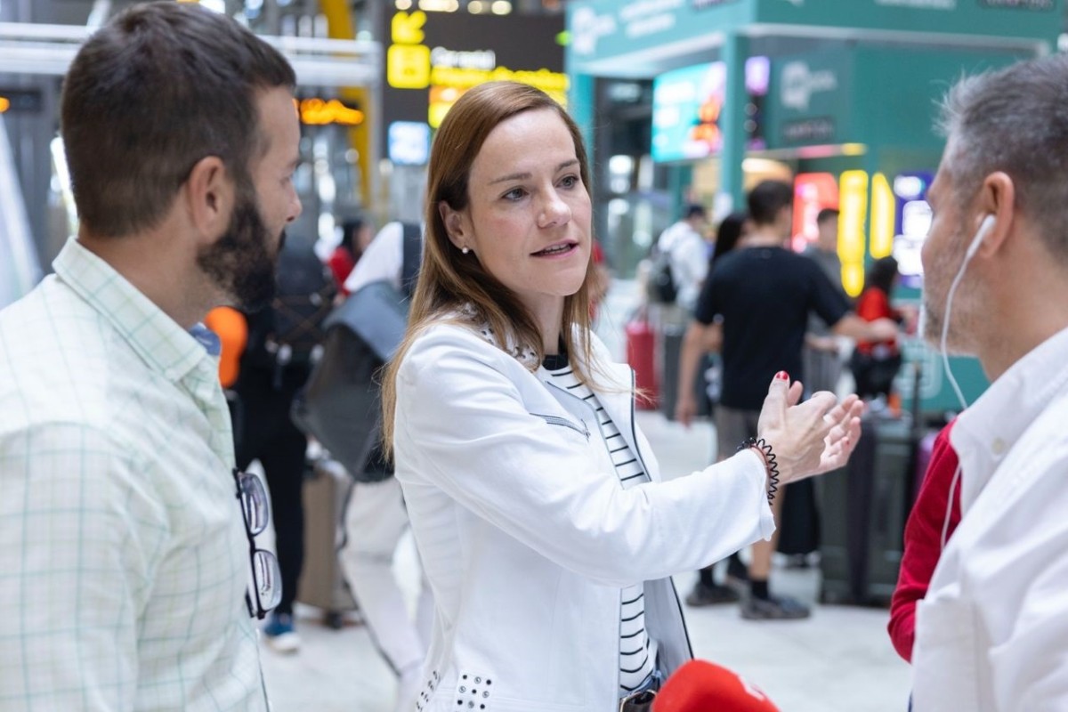 VOX denuncia la degradación del aeropuerto de Barajas: «Servicios sociales para los españoles que lo necesitan y billete de vuelta para los inmigrantes ilegales»
