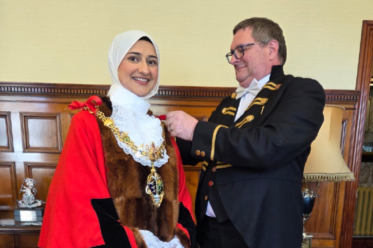 Una musulmana toma posesión como nueva alcaldesa de Rotherham, la ciudad de los horrores por las violaciones de pakistaníes a menores