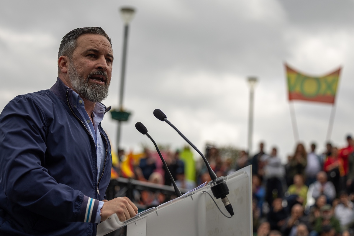 Abascal culpa al PP por el aval del Constitucional a la amnistía porque acordó su renovación con el PSOE