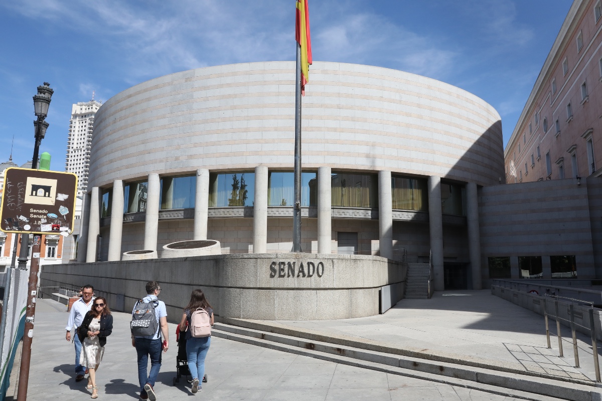 El Senado concluye que la infiltración informática de dos empleados despedidos se hizo para acceder a una plaza laboral
