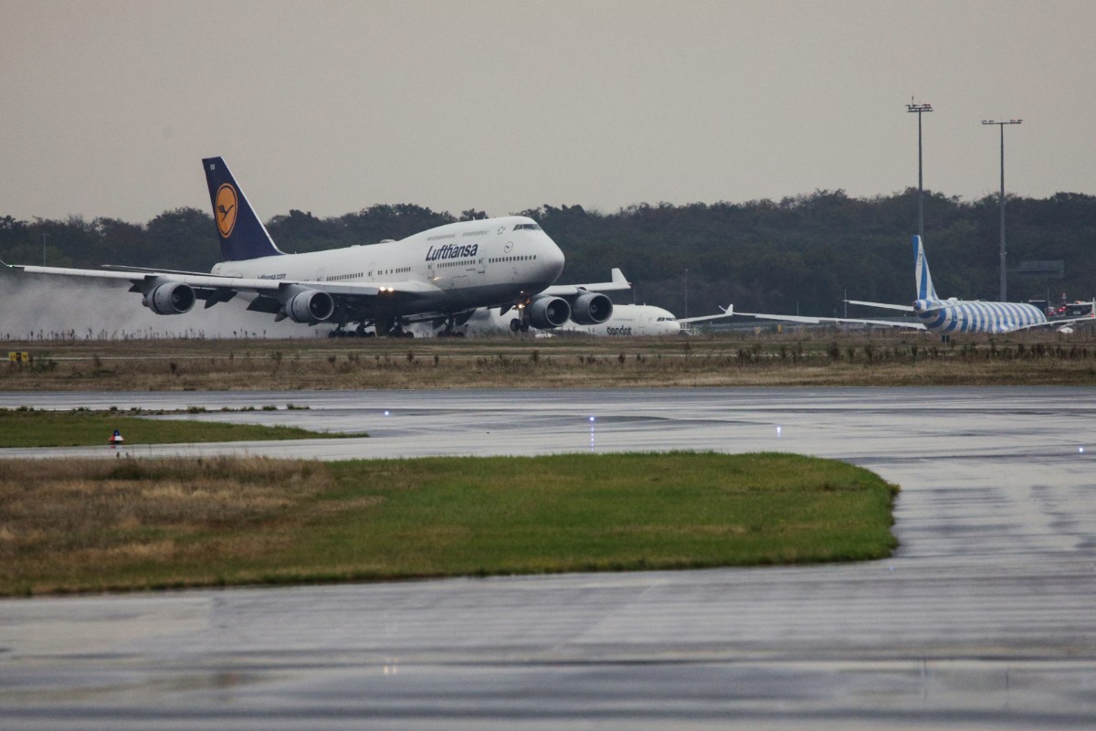 Alemania prepara la llegada en avión de cientos de afganos homosexuales y transexuales traídos por ONG sin autorización formal