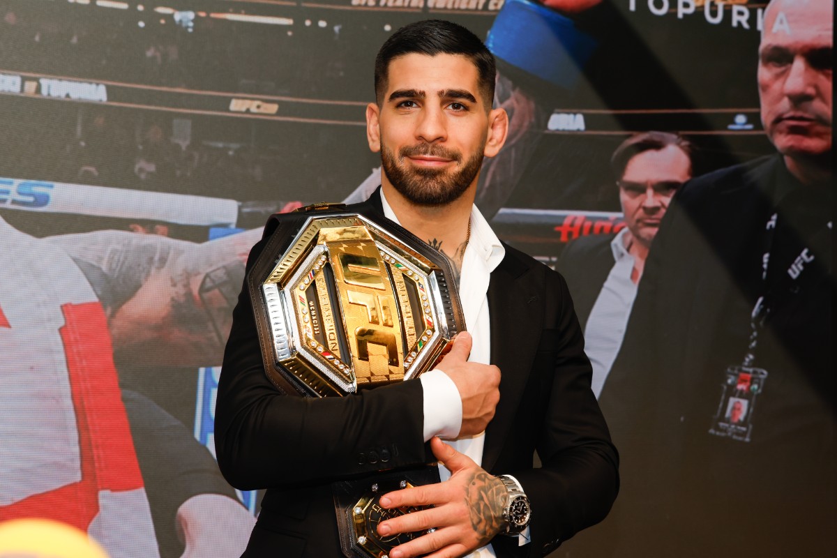 Ilia Topuria pelea este domingo por el cinturón del peso ligero de la UFC