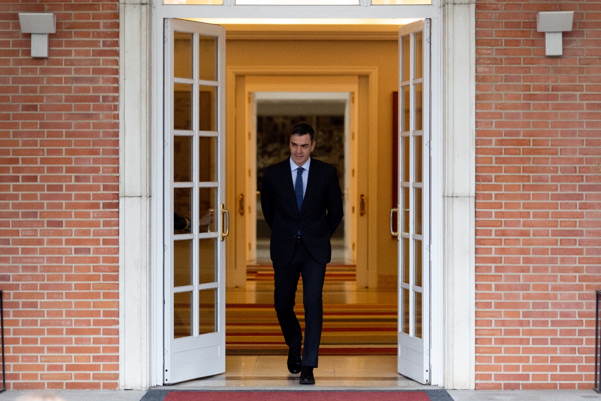 El Gobierno de Sánchez alcanza un nuevo máximo de colocados a dedo con casi 1.300 asesores