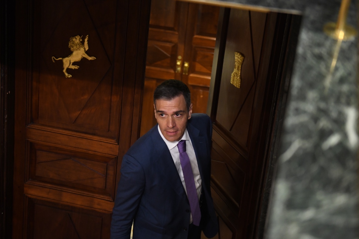 El Gobierno propone que Sánchez comparezca el 9 de julio sobre Cerdán, Leire y asuntos europeos, aunque estará en España este miércoles