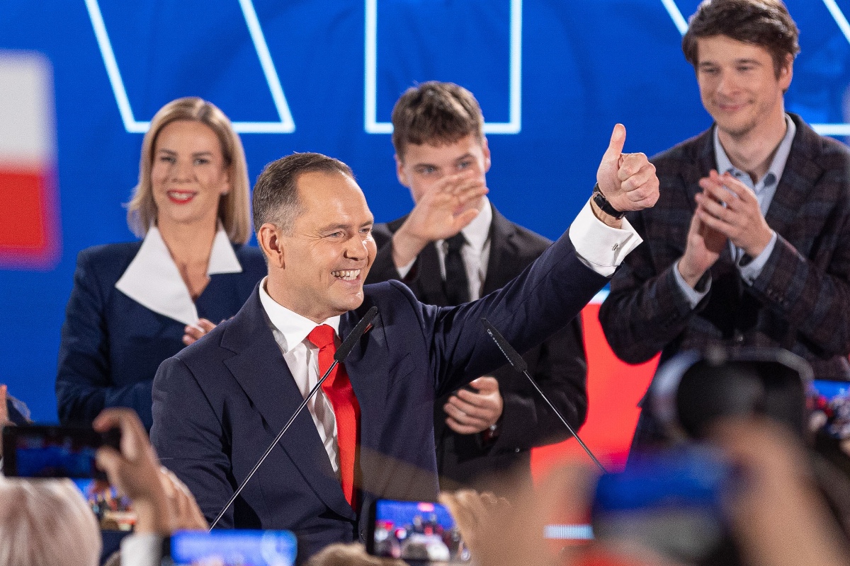 El soberanista Nawrocki advierte a Tusk que ejercerá una «fuerte resistencia» contra sus políticas globalistas en Polonia