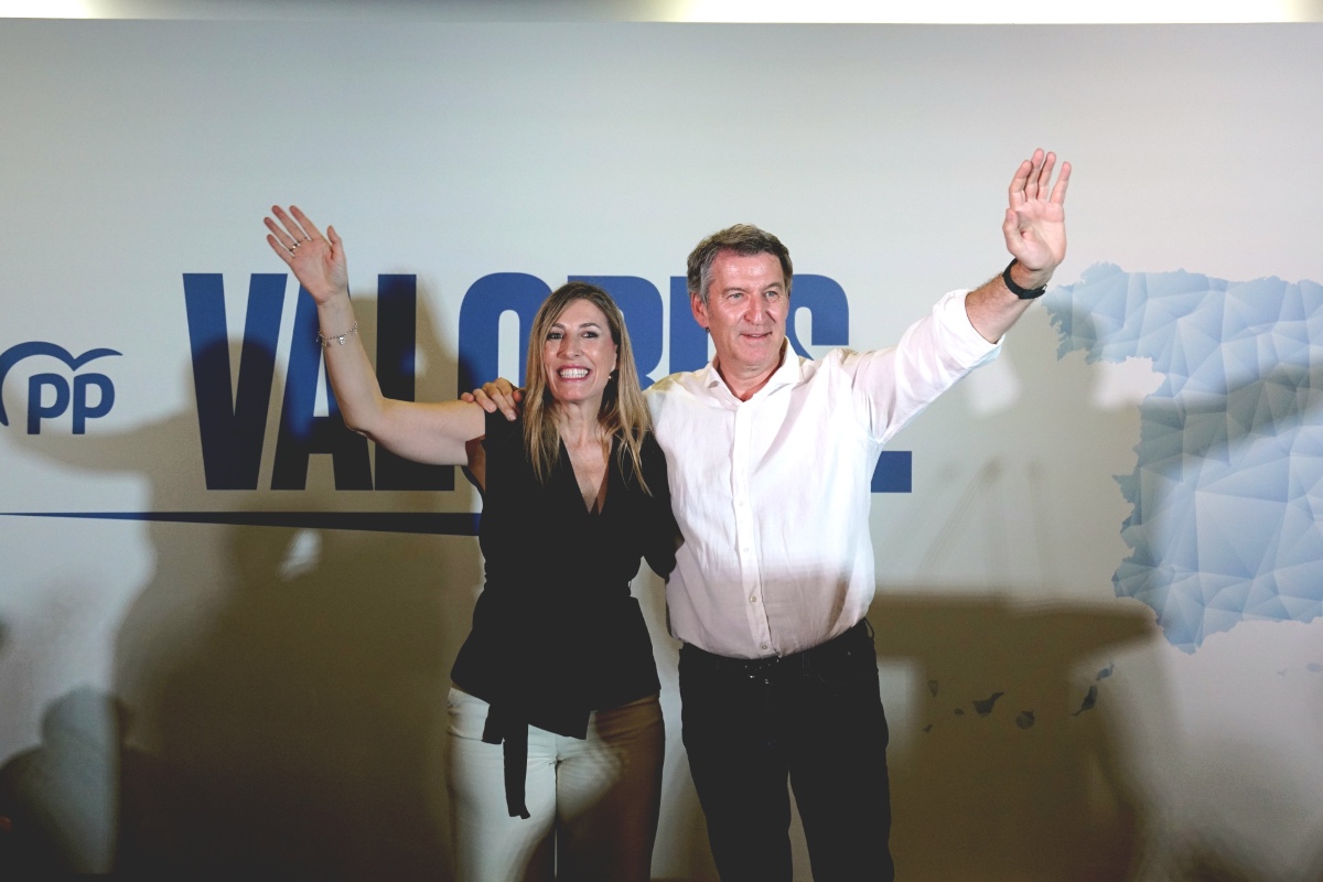 El Gobierno de María Guardiola (PP) destina más de un millón de euros en subvenciones a medios de comunicación
