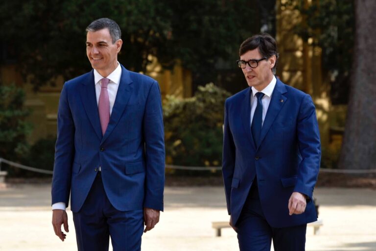 La UCO pide al juez todos los movimientos bancarios del PSOE y del PSC en 2024 y 2025 ante su posible imputación por financiación ilegal