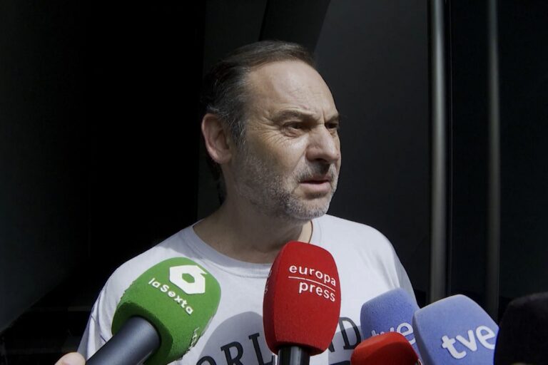 El disco duro que intentó ocultar Ábalos contiene información que compromete a Sánchez y a otros dirigentes del PSOE