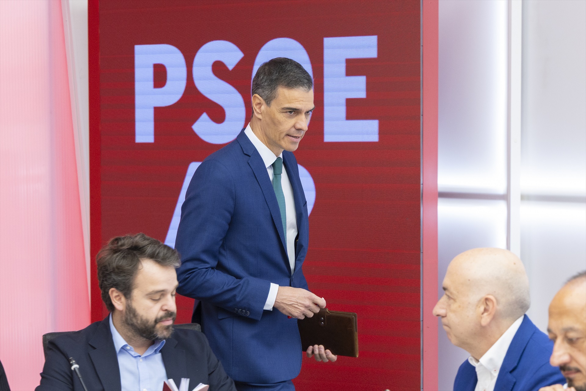 Pedro Sánchez se aferra al cargo y presume de su «lucha contra la corrupción» en un discurso repleto de bulos: «El PSOE es una organización limpia»