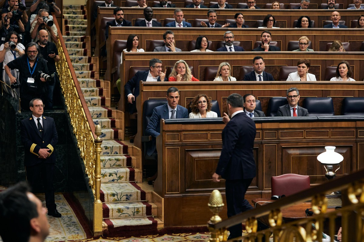 Santiago Abascal retrata a Pedro Sánchez en el Congreso: «No aguantamos el modo en que miente y humilla a los españoles. Es un indecente, un corrupto y un traidor»