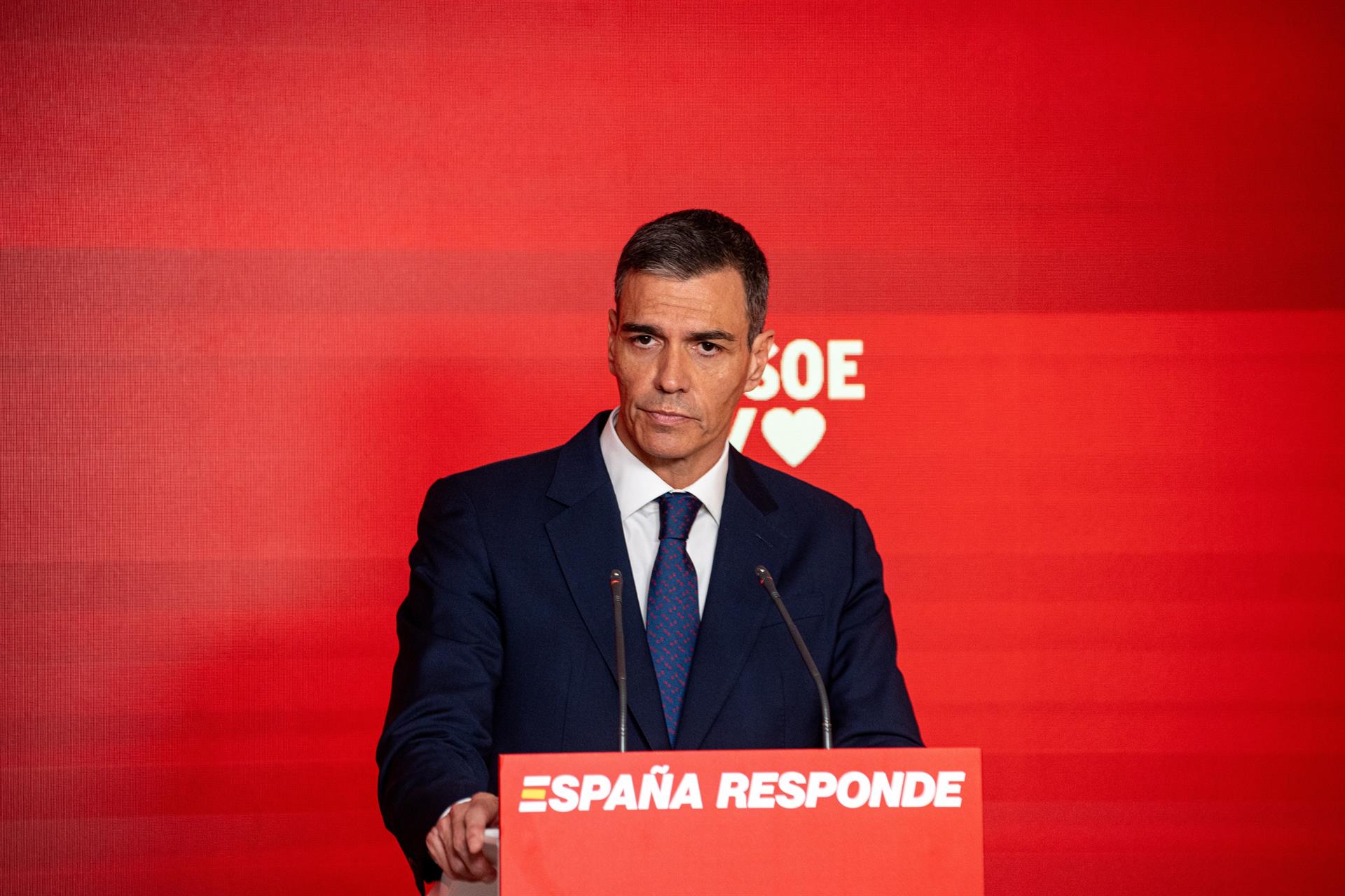 Sánchez planea descabezar la UCO y colocar como general a un mando afín para tumbar las investigaciones de los casos Cerdán y Begoña