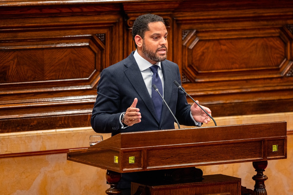 Ignacio Garriga (VOX) señala a Salvador Illa tras aparecer en el informe de la UCO sobre la corrupción del PSOE: «¿Quién es ‘el Chili’?»