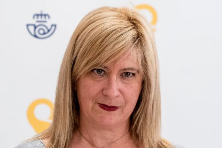 Leire Díez usó sus agendas en Correos para trazar contactos internacionales y colocar «fontaneros» del PSOE con el fin de controlar el voto exterior