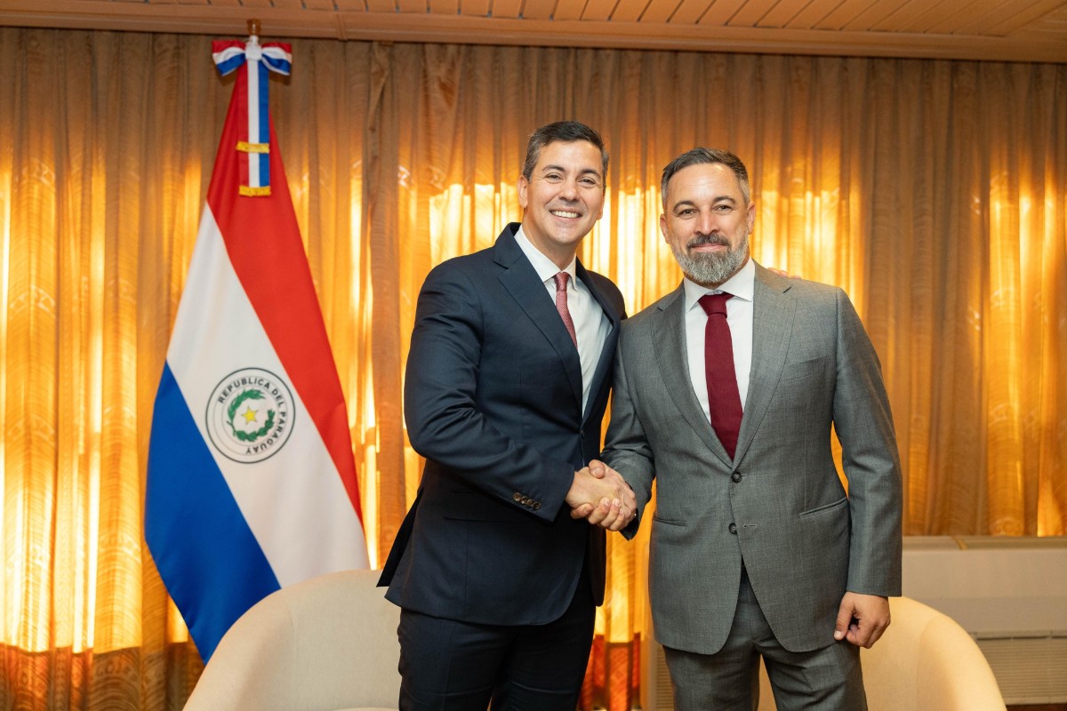 Santiago Abascal se reúne con el presidente de Paraguay, Santiago Peña, para abordar cuestiones relativas a la seguridad global y a la falta de libertad en Iberoamérica